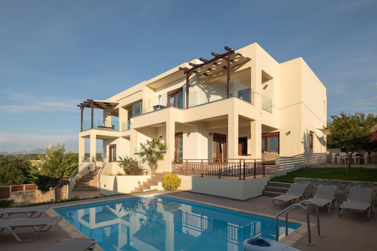 Family Villa Rousa In Rethymno With Pool, Bbq And Kids Area Loutra Exterior foto
